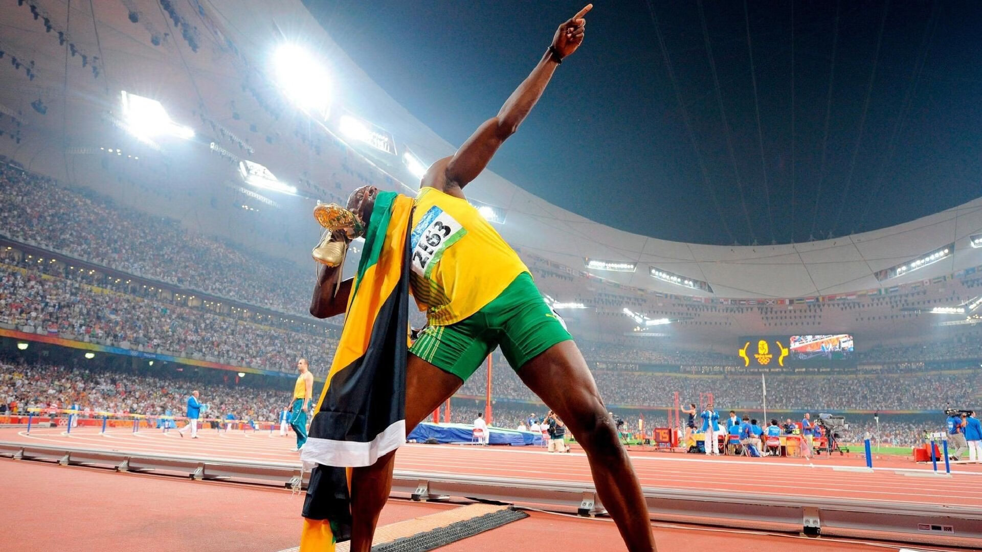 狼队快速推进打穿对手后防，狼队技能